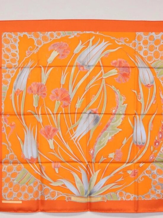 HERMES Carre 90 Scarf 